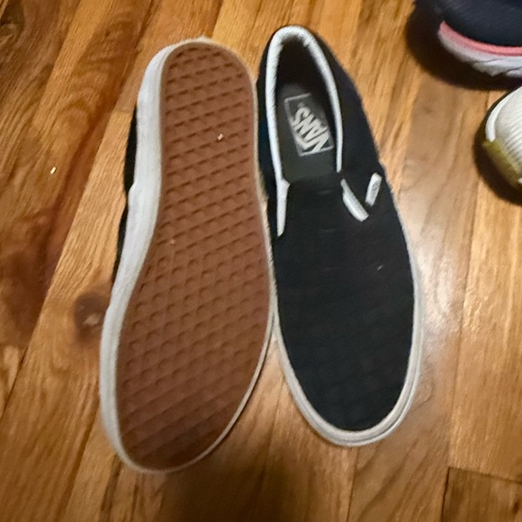 Black Woven Vans size 9 slip on - Picture 2 of 3